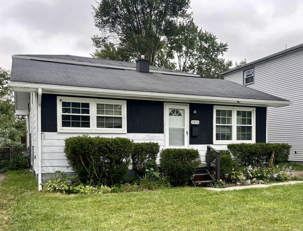 21850 Cunningham Avenue, Warren