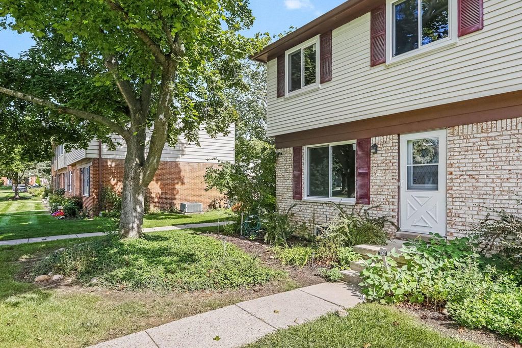 197 Sheffield Drive, Saline