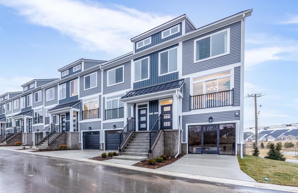 2711 Bristol Rdg Drive Building: A Unit: 1, Ann Arbor