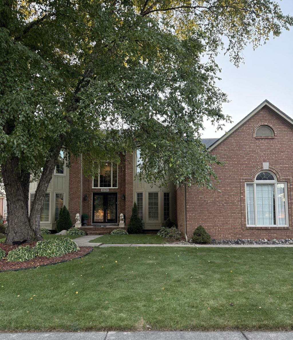 46793 Springwood Drive, Macomb