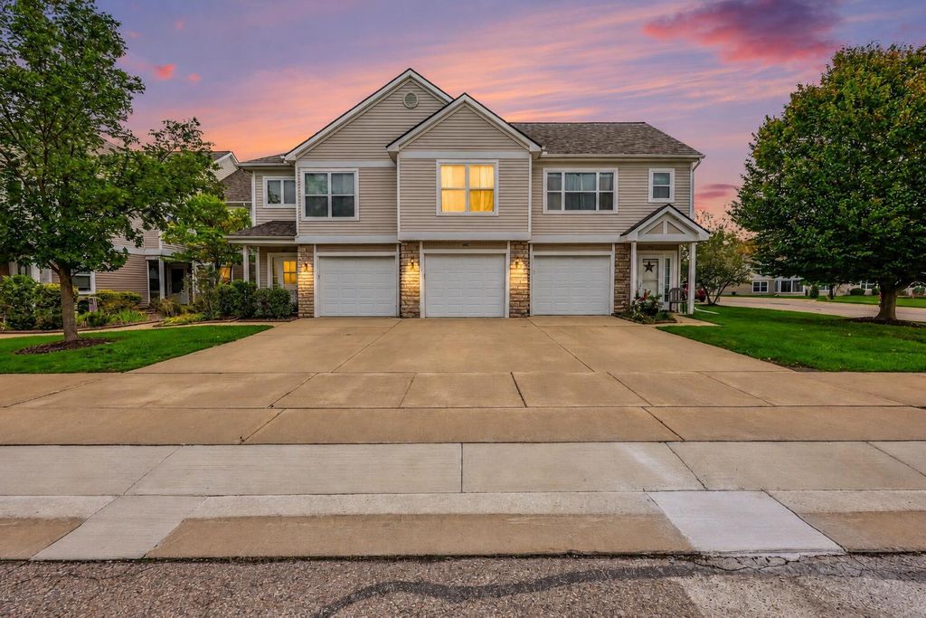 641 Fieldstone Circle W, Chelsea