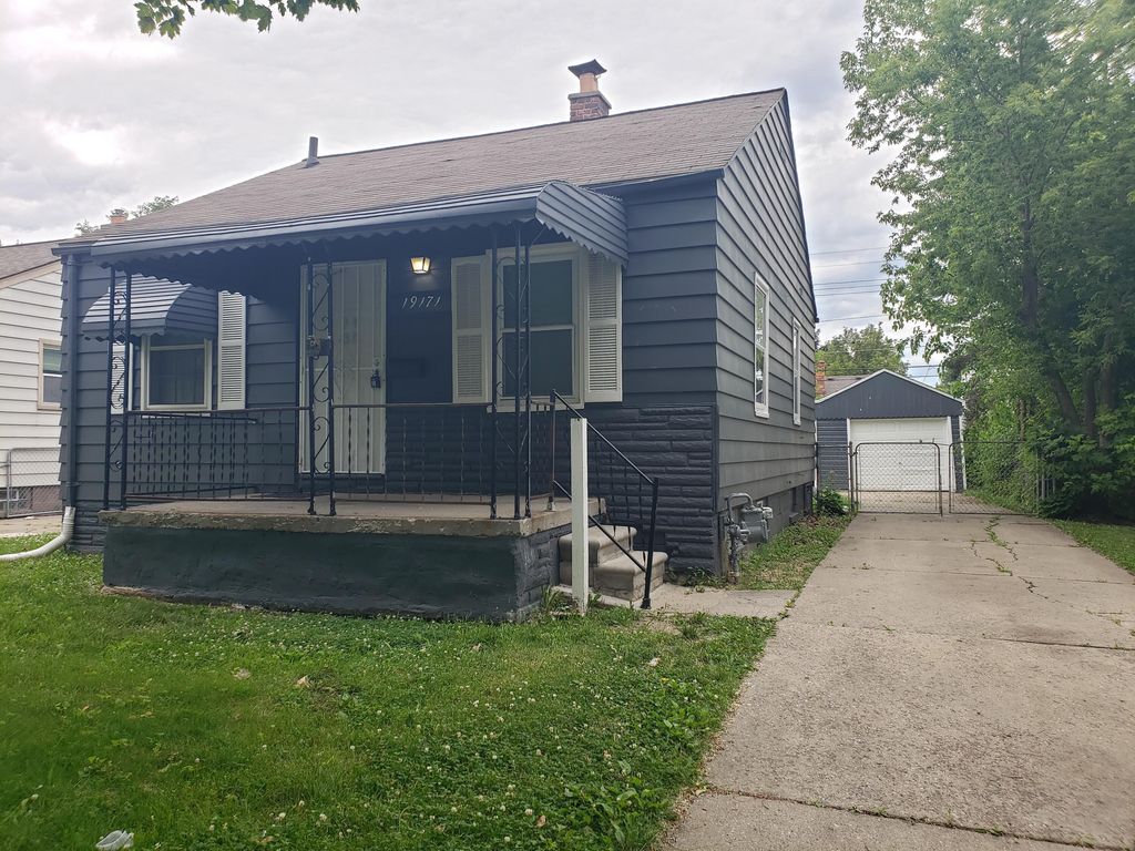 19171 Kenosha Street, Harper Woods