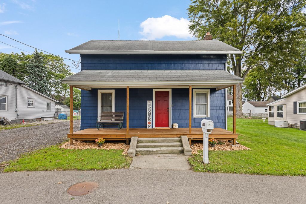 309 Hazzard Court, Blissfield
