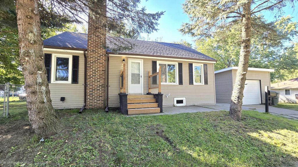 3242 Tenny Street, Lansing