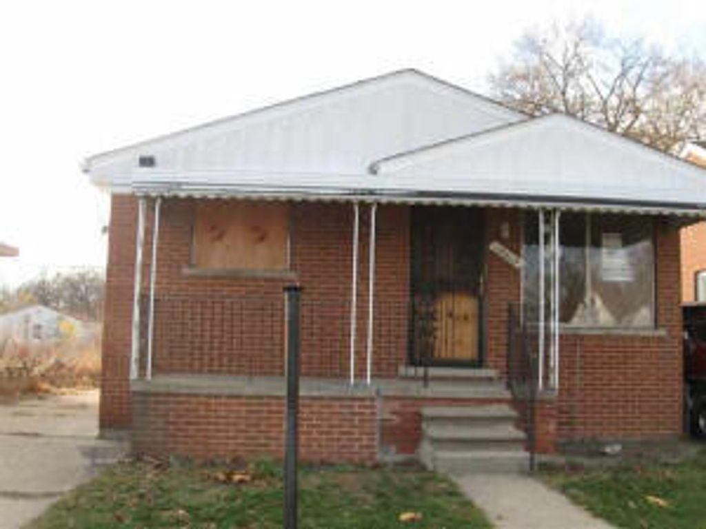 18615 Fenelon Street, Detroit