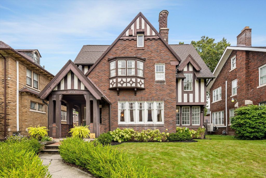 2314 Longfellow Street, Detroit