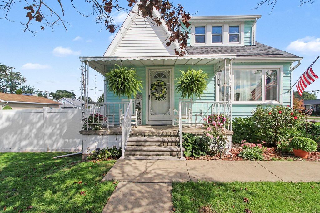 3165 4th, Monroe