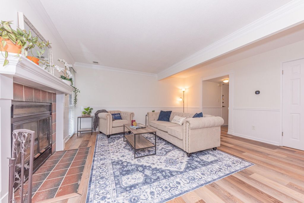 2407 Packard Road Unit: 43e, Ann Arbor