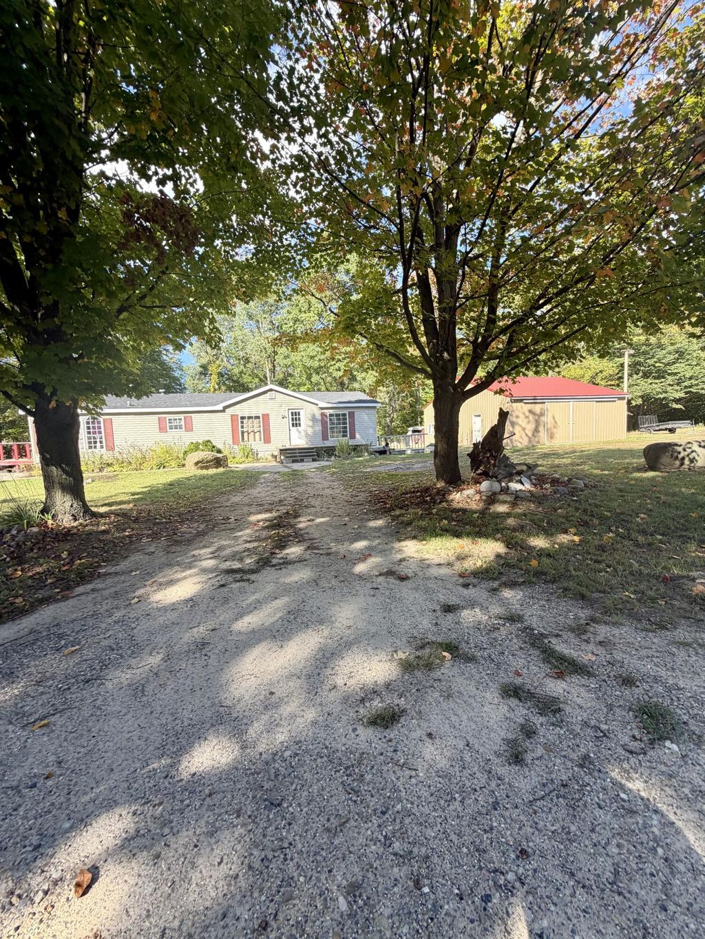 2928 E Madison Road, Hart