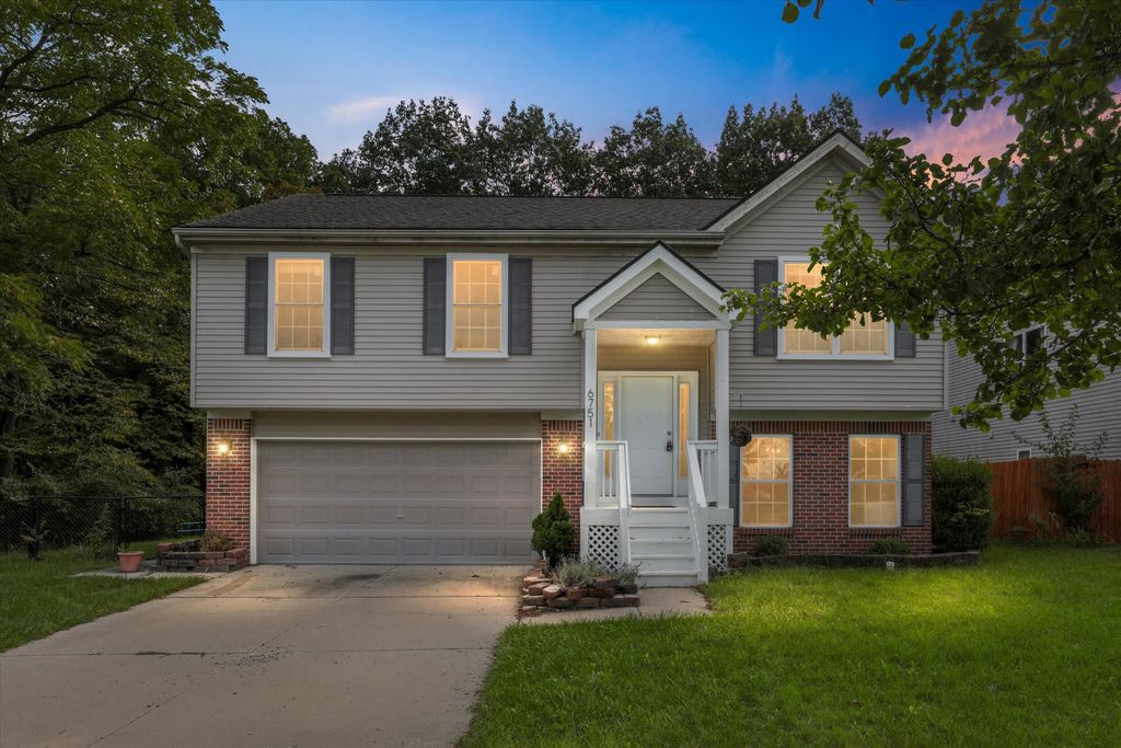 6751 Maplelawn Drive, Ypsilanti