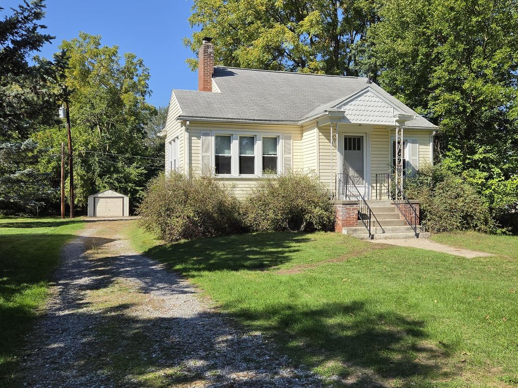 1568 S Crown Street, Westland