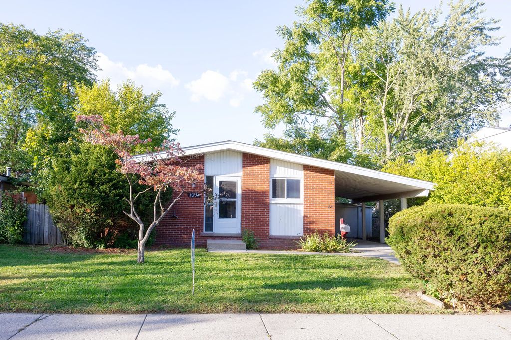 30734 Parkwood Street, Westland