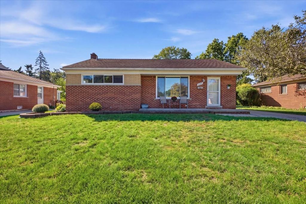 28787 Grandon Avenue, Livonia