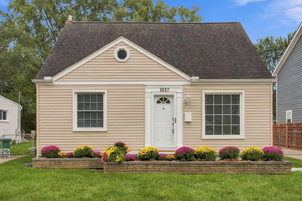 1037 Royal Avenue, Royal Oak