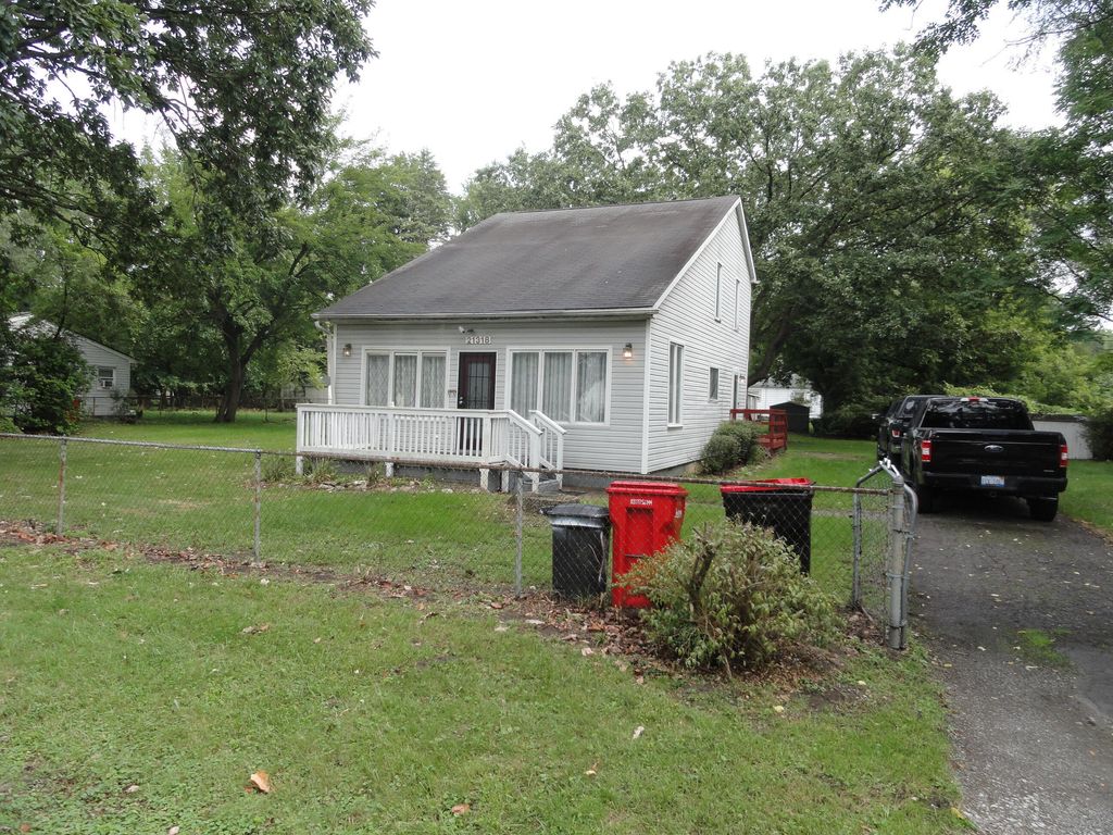 21318 Poinciana Street, Southfield city