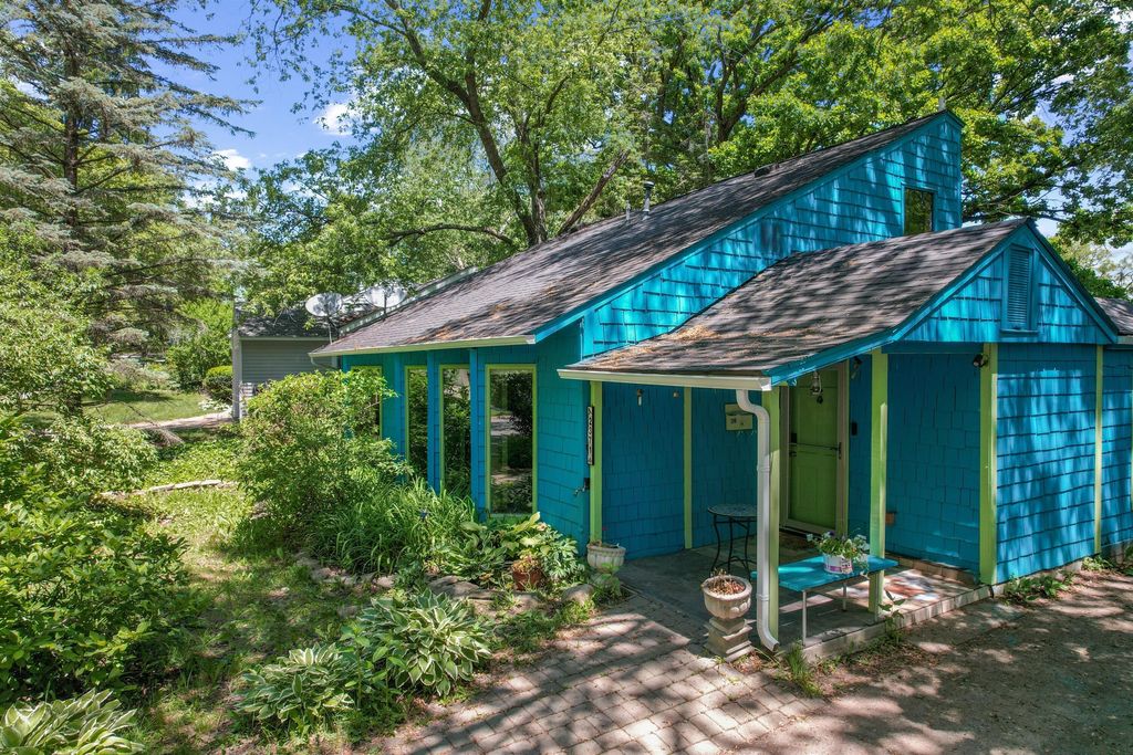 2371 Yost Boulevard, Ann Arbor