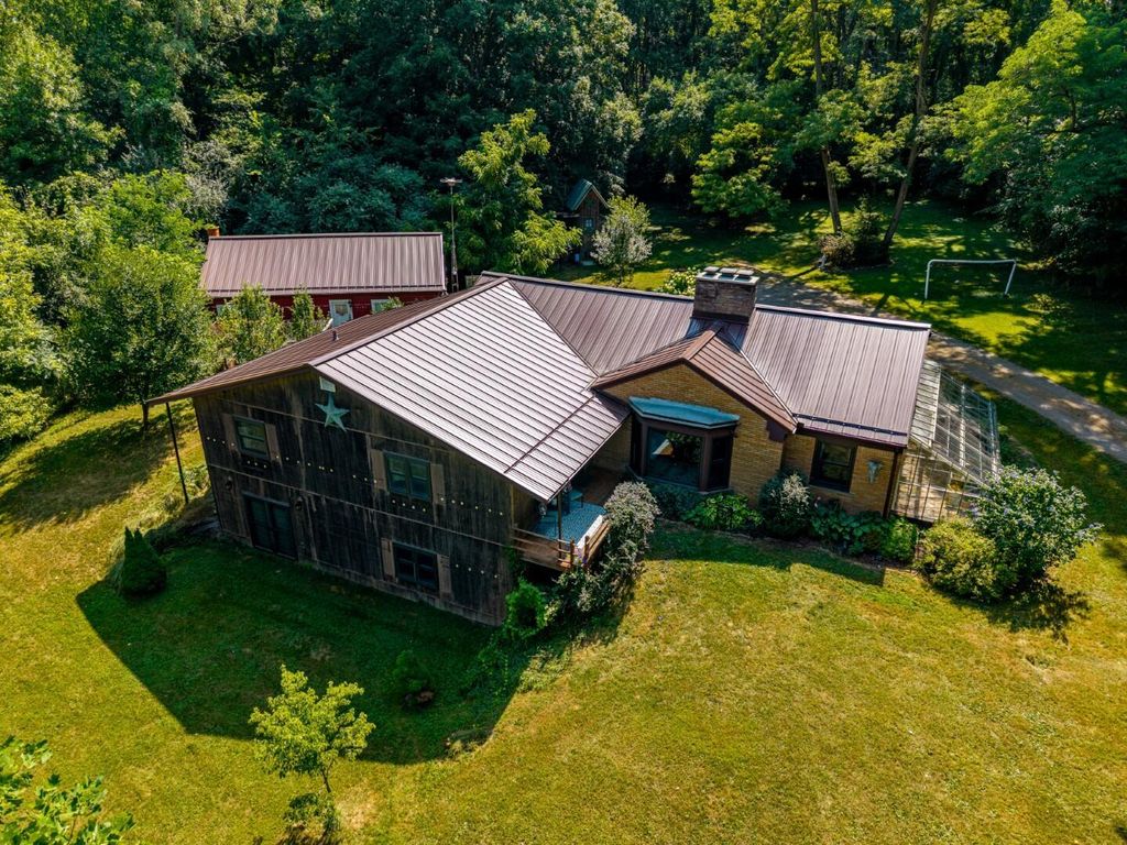 16460 Franklin Road, Northville