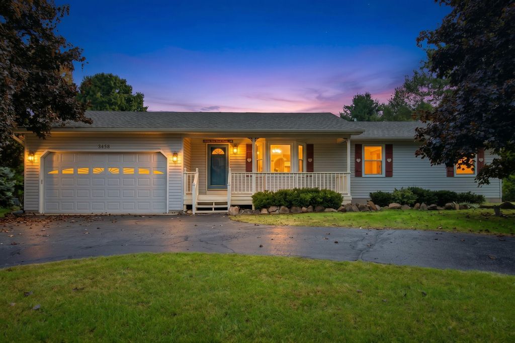 3458 Taggett Lake Drive, Highland
