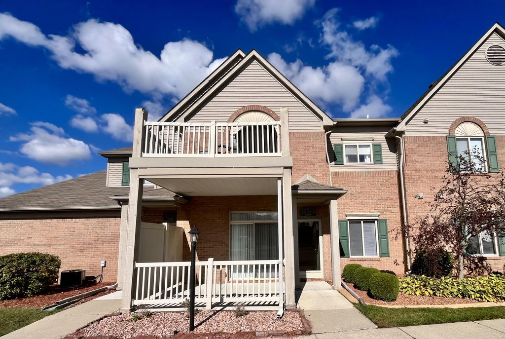 15745 Parkway Lane Unit: 1, Southgate