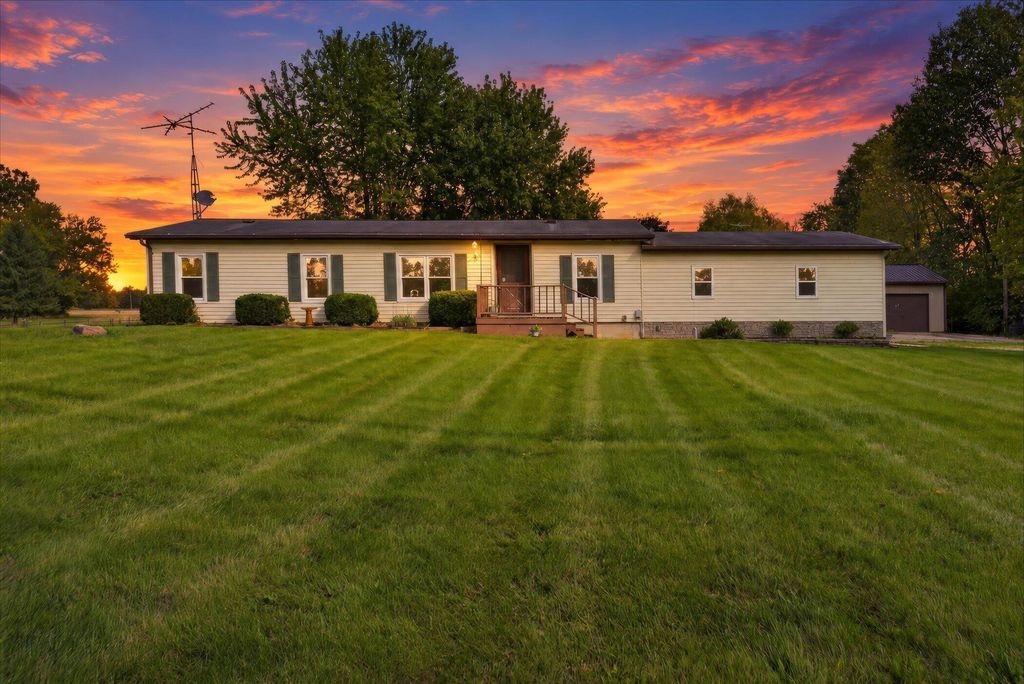 12225 Hogan Road, Clinton