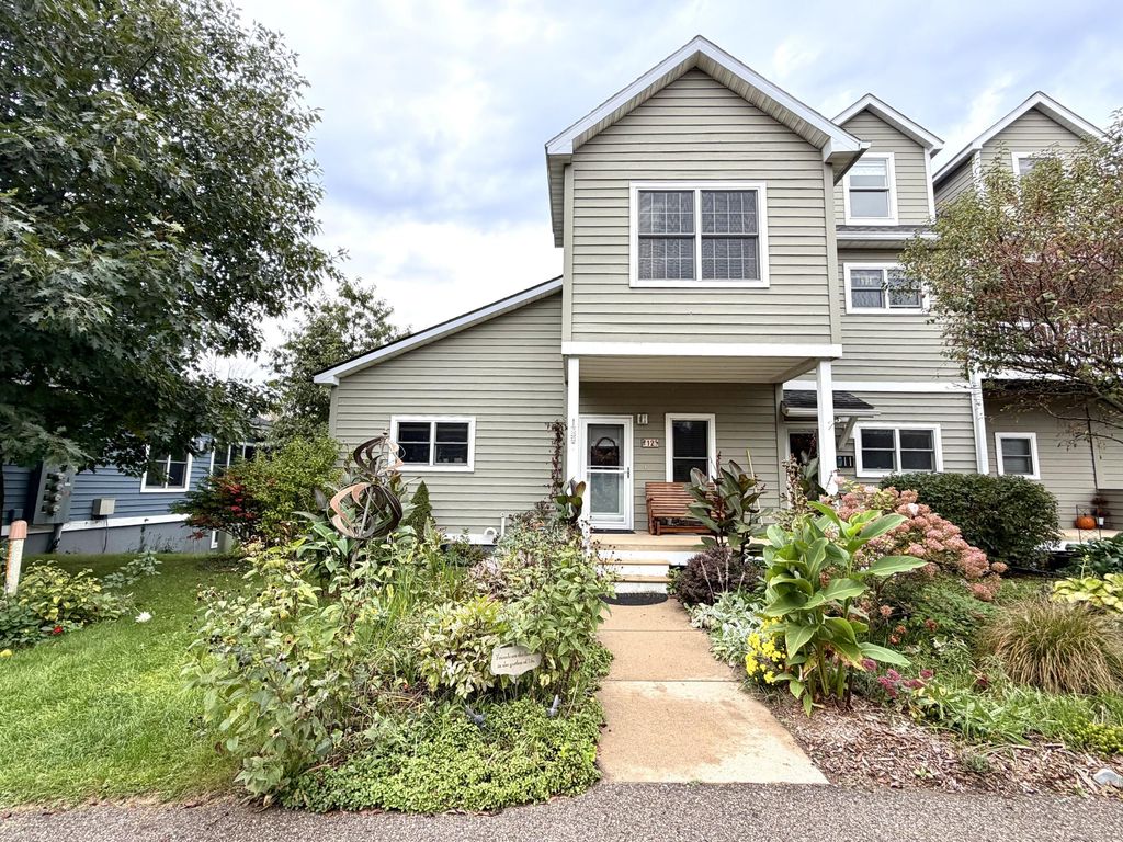 560 Little Lake Drive Unit: 12, Ann Arbor
