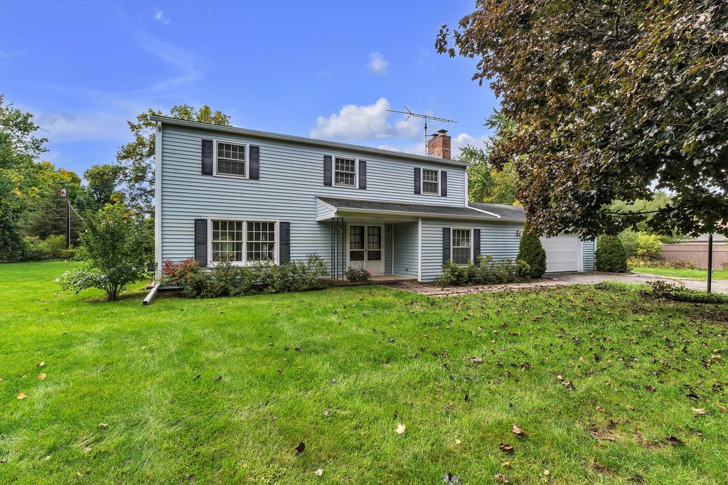 3431 Surrey Drive, Saline