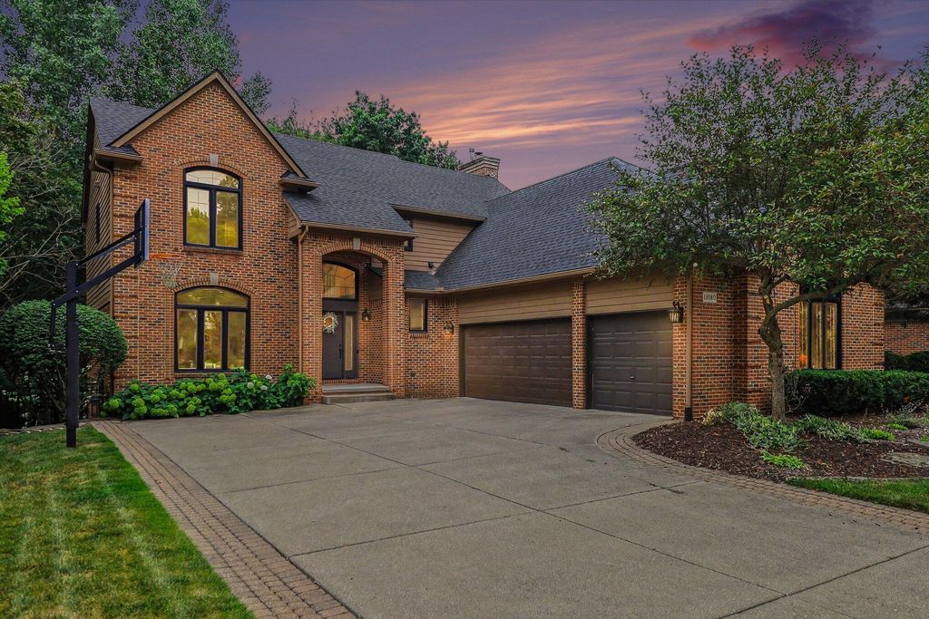 18080 Cascade Drive, Northville