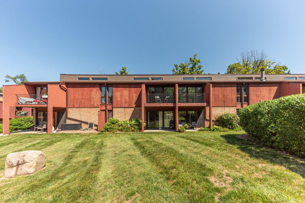 2405 Packard Road, Ann Arbor