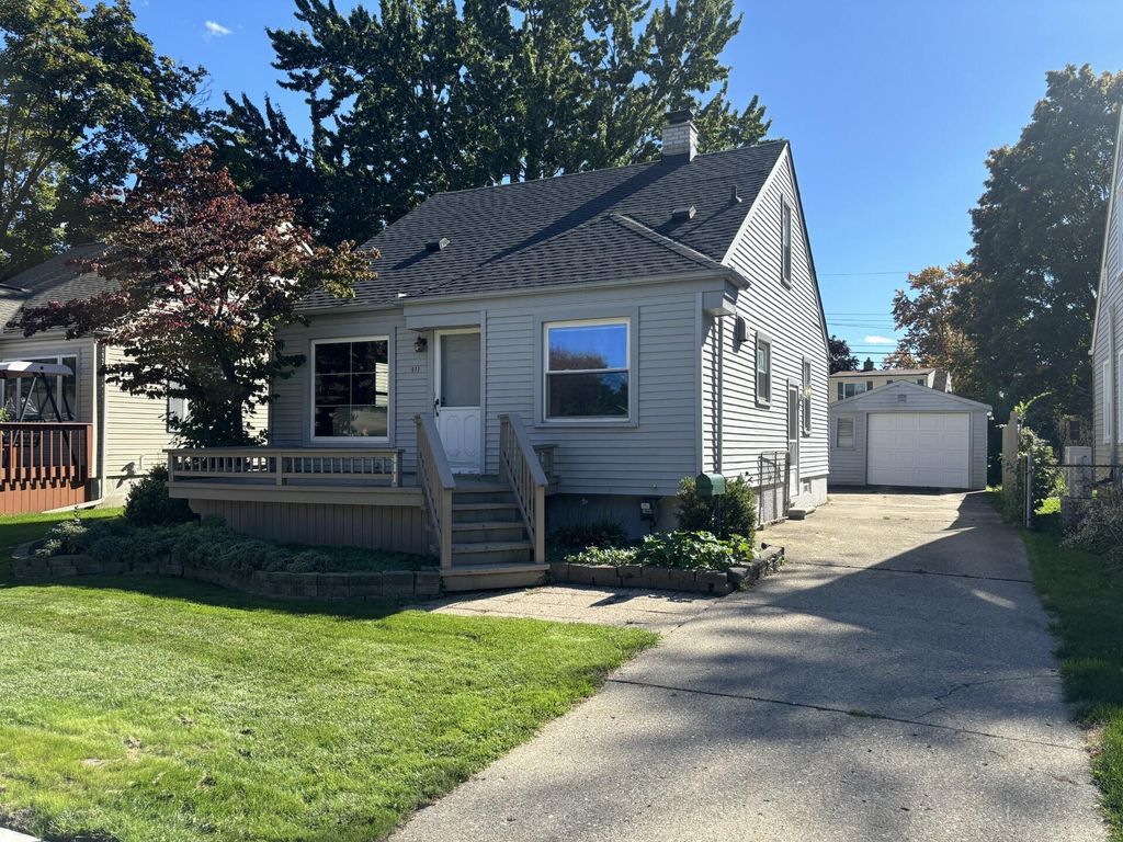 411 Leroy Avenue, Clawson