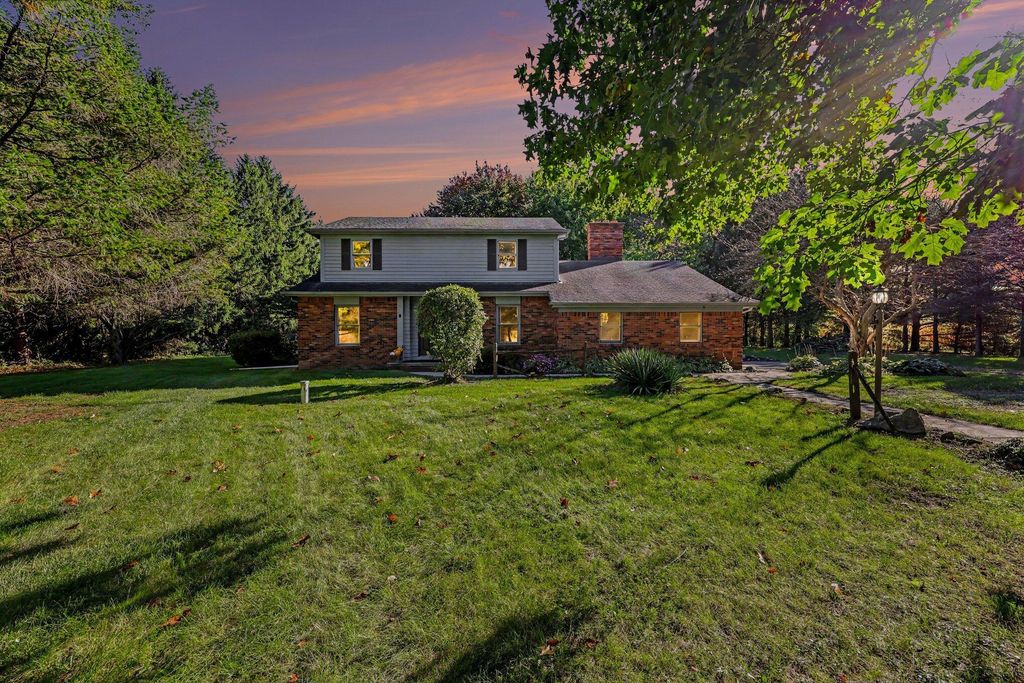 5715 W Erie Road, Ottawa Lake