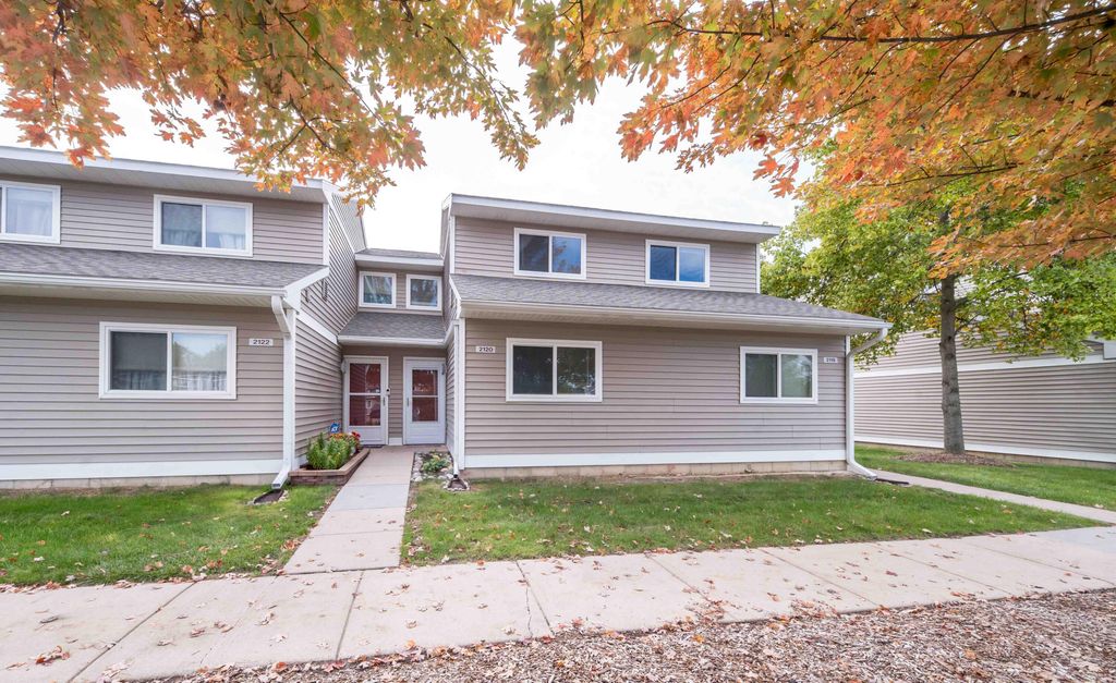 2120 Stone School Circle, Ann Arbor