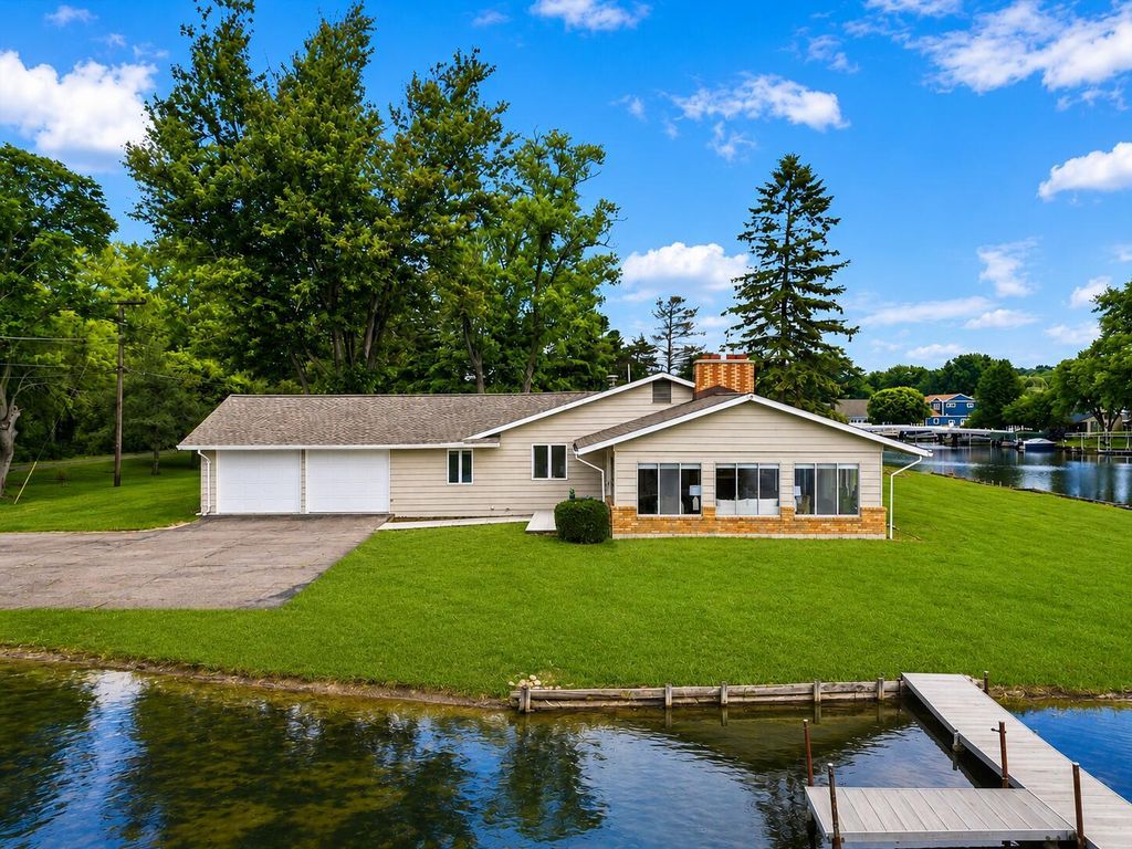 11243 Wynns Road, Putnam township