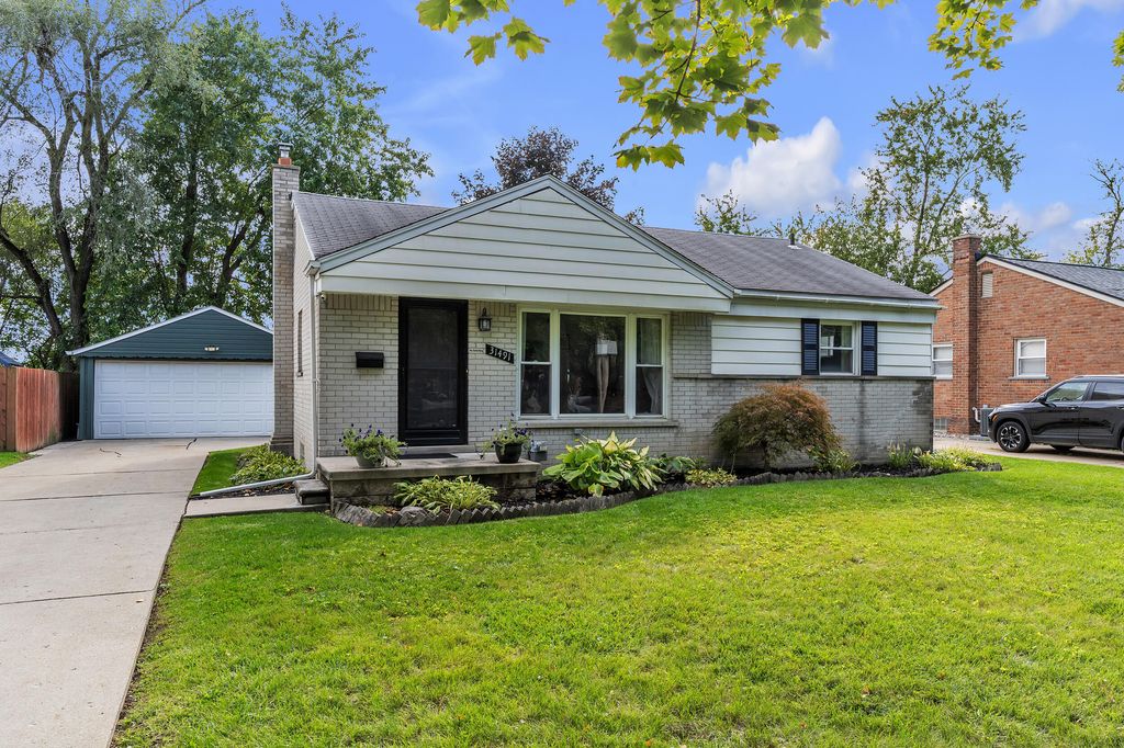 31491 Lamar Drive, Farmington