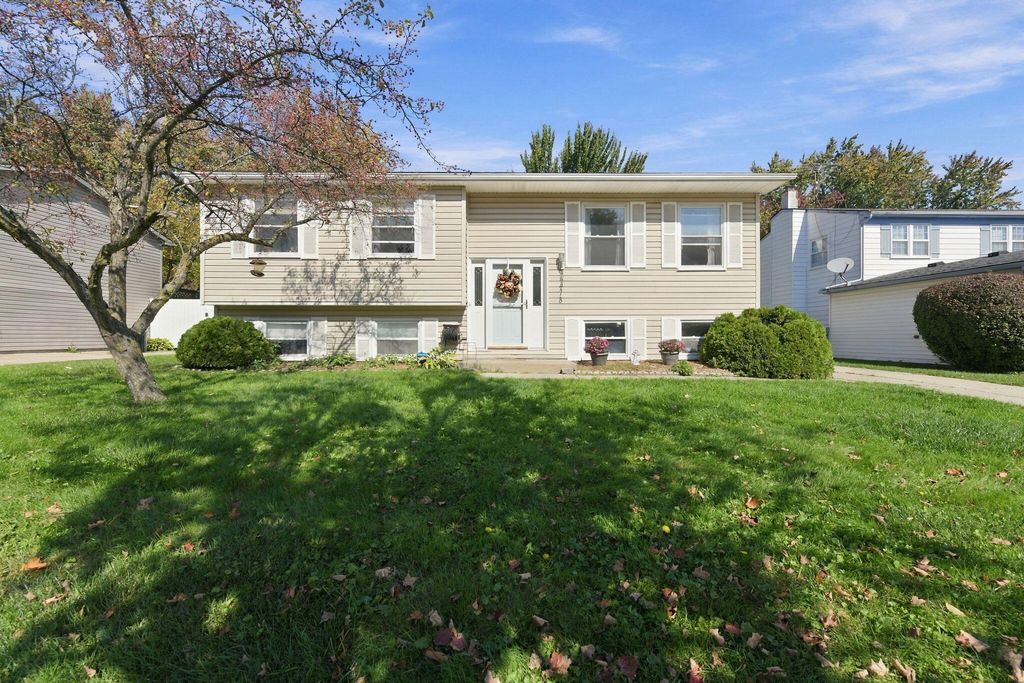 44478 Albert Drive, Plymouth
