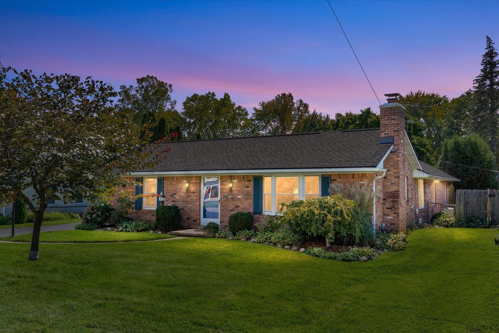 854 Vanderpool Avenue, Troy