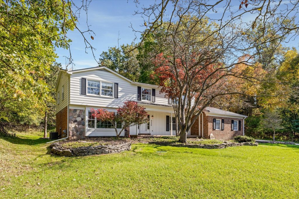 34284 Thornbrook Street, Farmington Hills