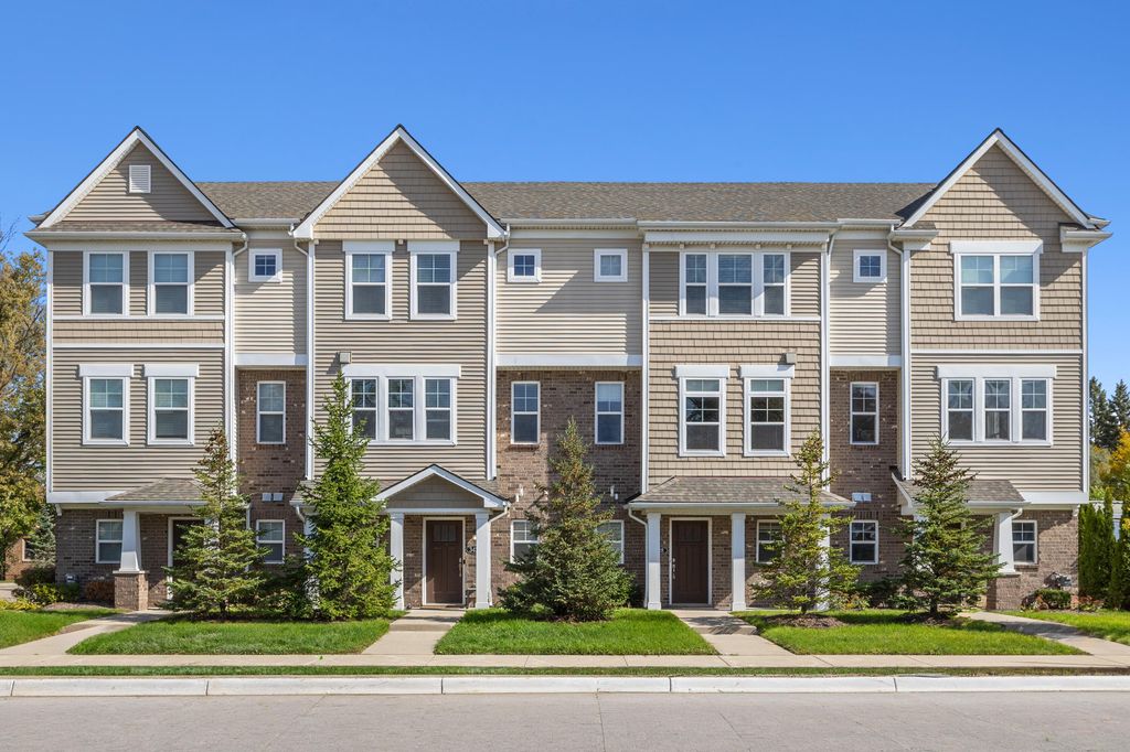 3428 Rochester Road, Royal Oak