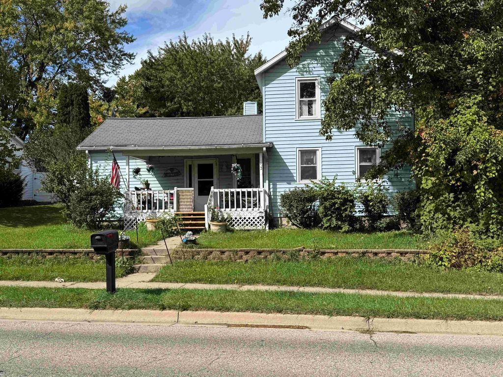 153 Okemos Road, Mason