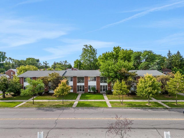 18419 W Chicago St, Detroit city