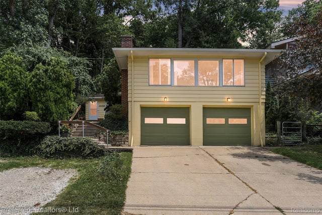 1558/1560 W Jones Drive Sw, Ann Arbor city