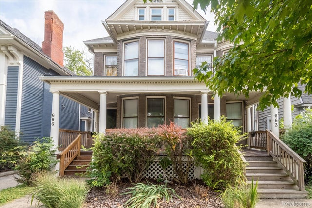 662 Van Dyke Street, Detroit city