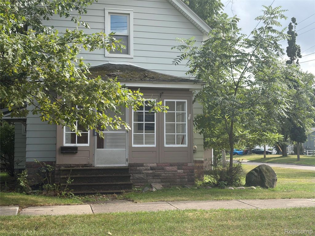 329 1st Street, Rochester