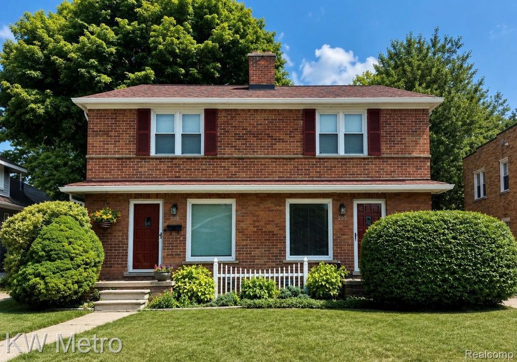 205 S Pleasant Street, Royal Oak