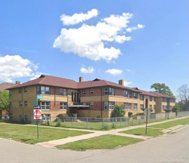 13600 La Salle Blvd, Detroit city