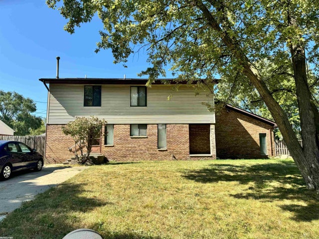 38615 Meadowdale St, Clinton charter township