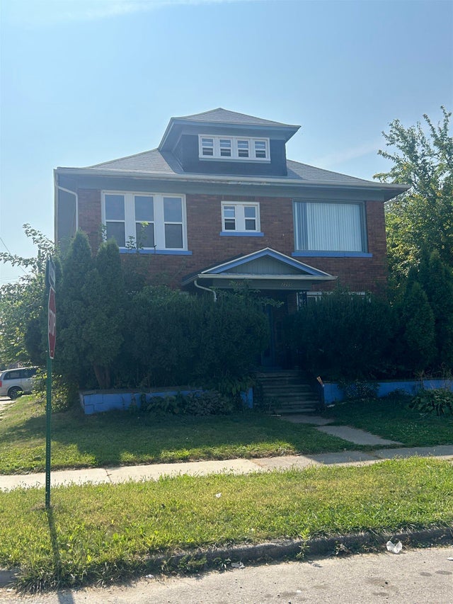 2203 Fullerton St, Detroit city