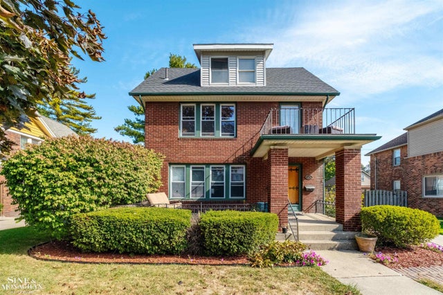 674 Neff Rd, Grosse Pointe city