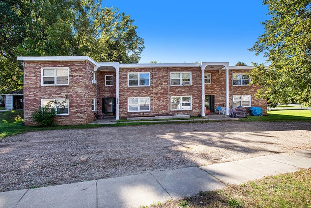 114 E Thomas Street, Parchment city