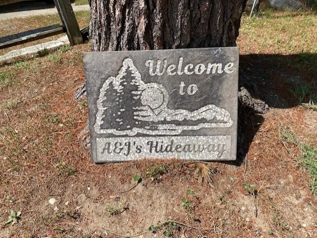 858 Rennie Lake, Union township