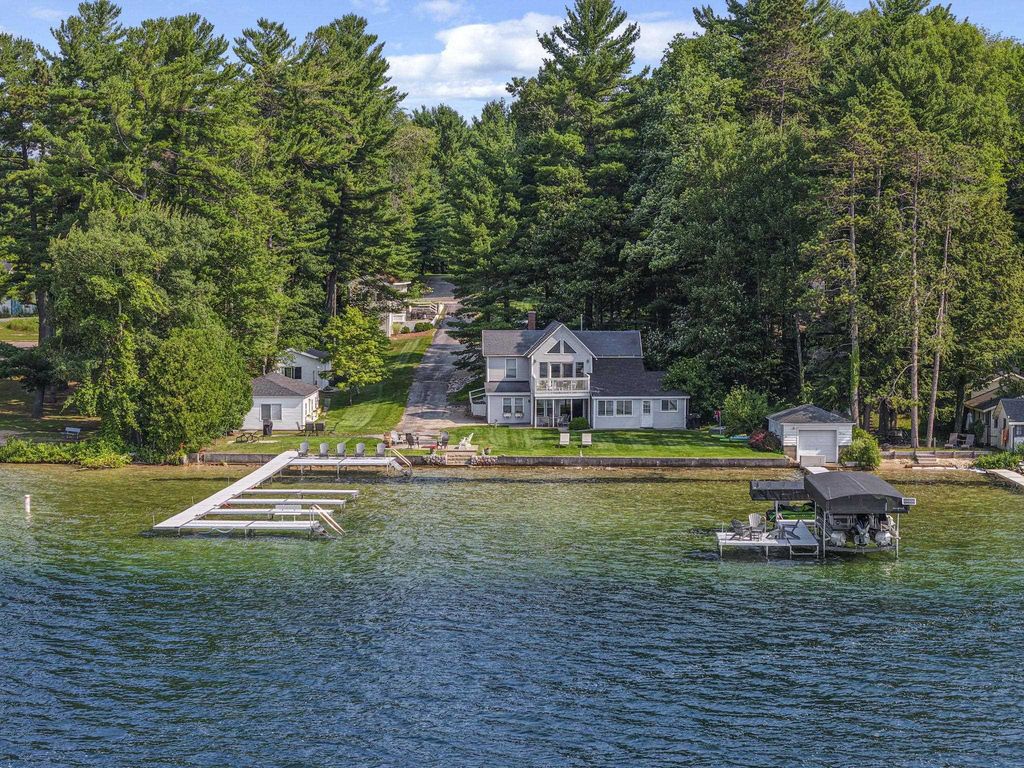 9321 N Long Lake, Traverse City